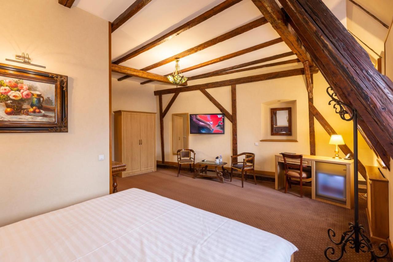 Hotel Am Ring Sibiu Bagian luar foto