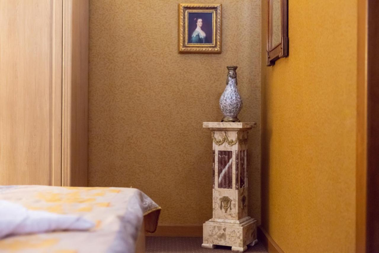 Hotel Am Ring Sibiu Bagian luar foto