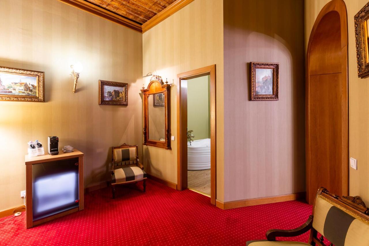 Hotel Am Ring Sibiu Bagian luar foto
